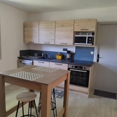 Semesterbostad Maison La Garenne