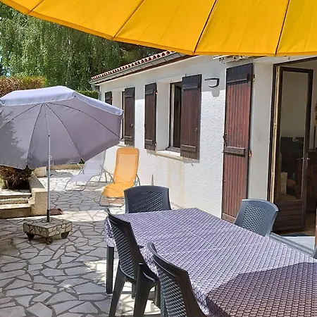 Maison La Garenne Holiday home *