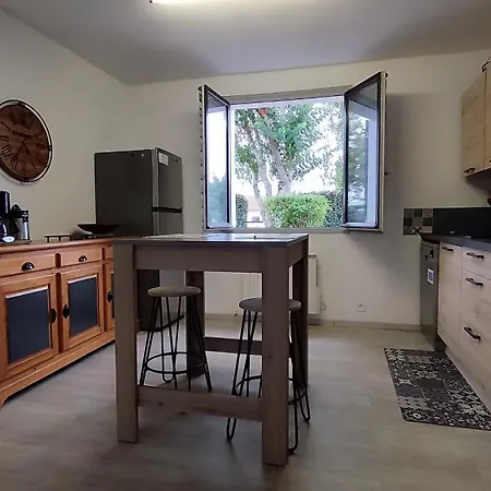 Holiday home Maison La Garenne *